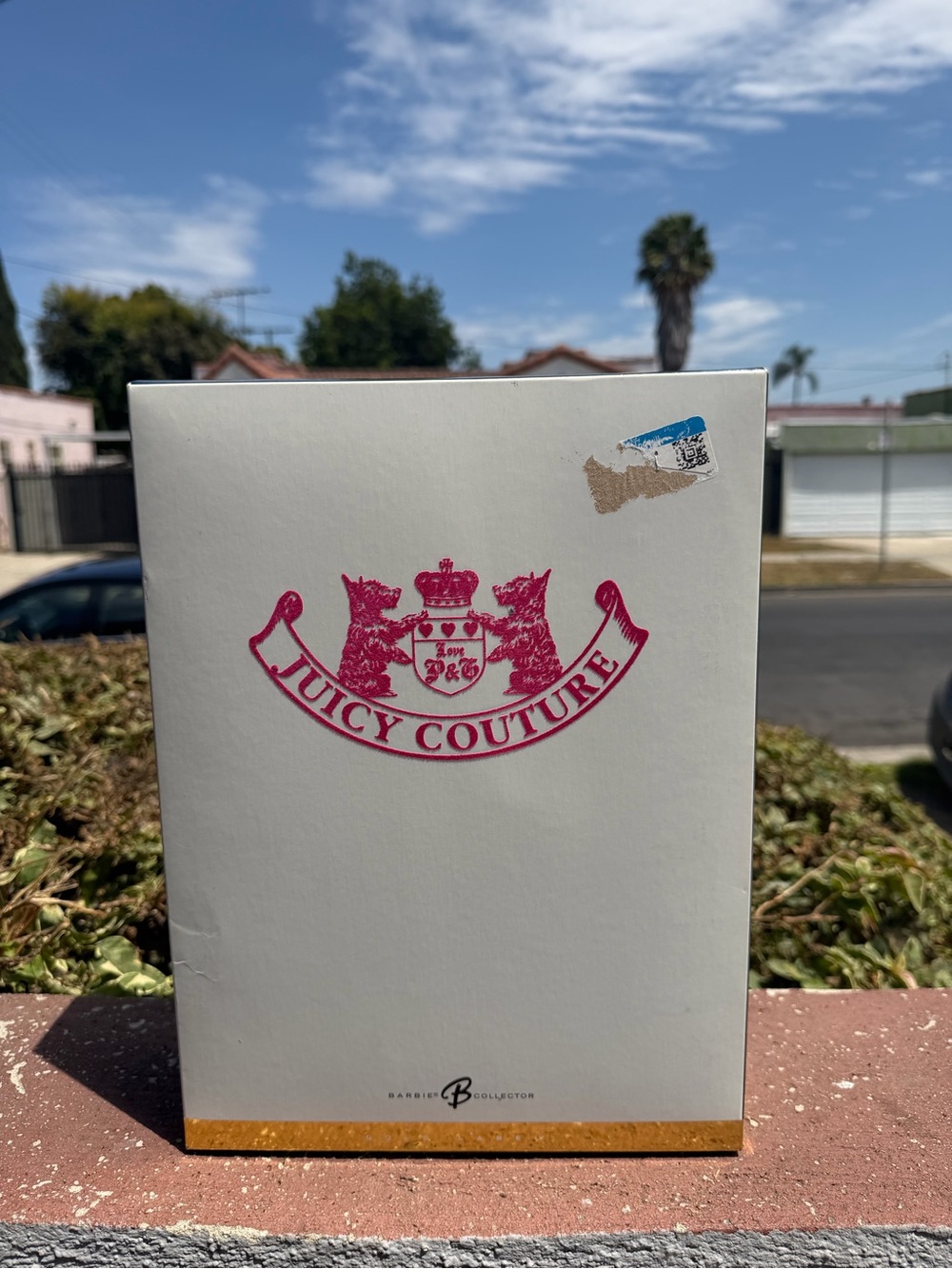 Juicy Couture White Box with Pink Crest and Gold Trim